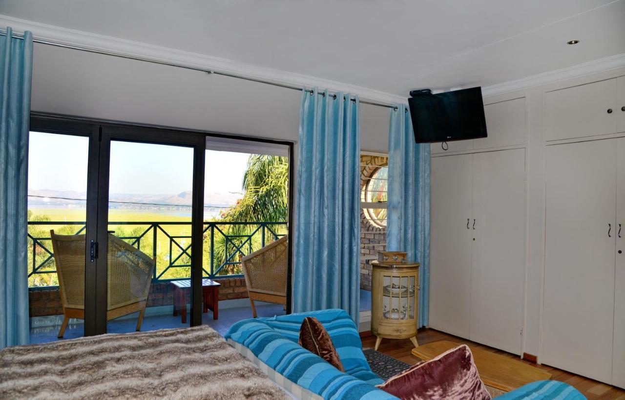 Annie'S Boutique Guesthouse And Garden Spa Хартбееспоорт Екстериор снимка