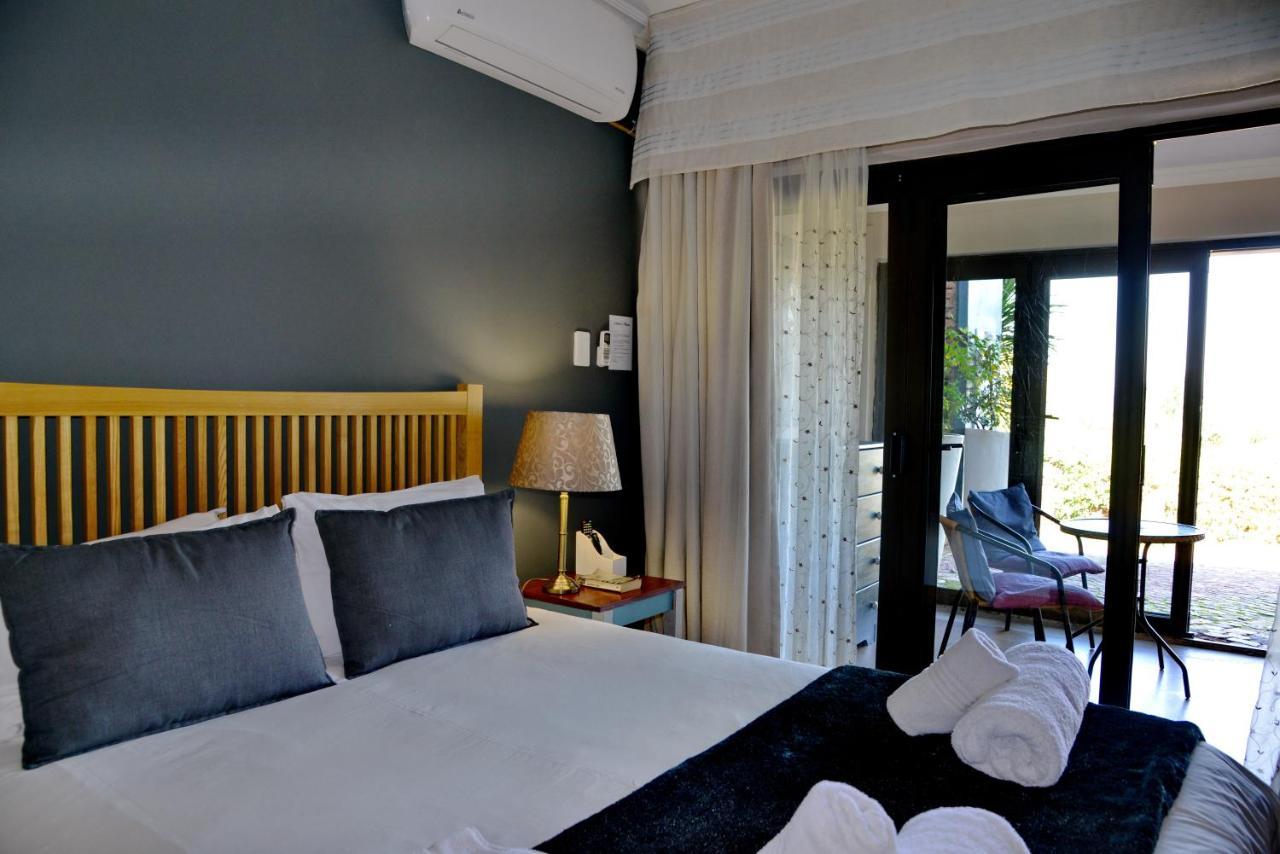 Annie'S Boutique Guesthouse And Garden Spa Хартбееспоорт Екстериор снимка
