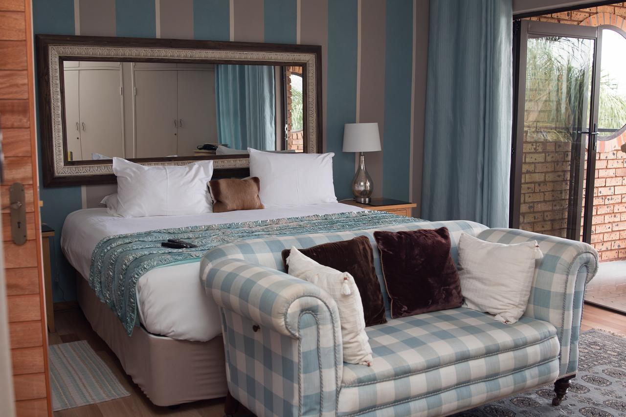 Annie'S Boutique Guesthouse And Garden Spa Хартбееспоорт Екстериор снимка