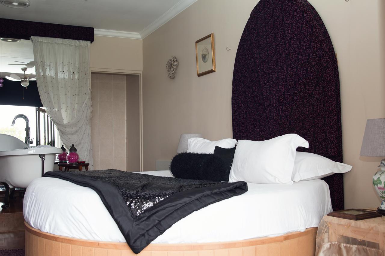 Annie'S Boutique Guesthouse And Garden Spa Хартбееспоорт Екстериор снимка